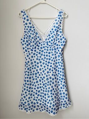 Billy J Mini Dress with Blue Flowers Size 8
